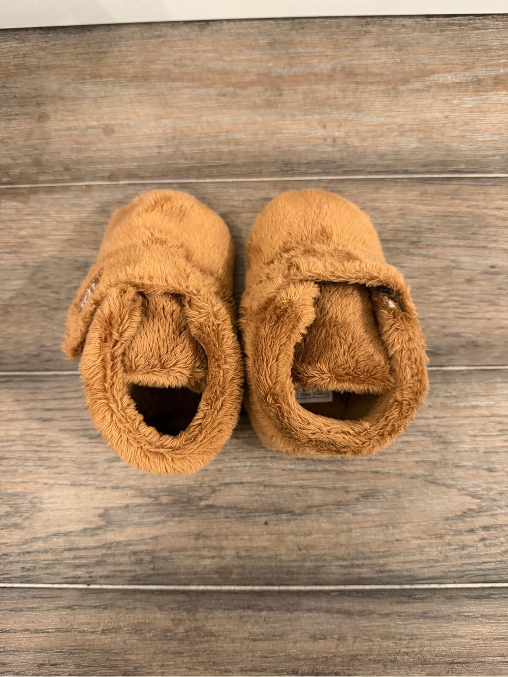 UGG Bixbee size 2/3 (6-12 months) boots in chestnut